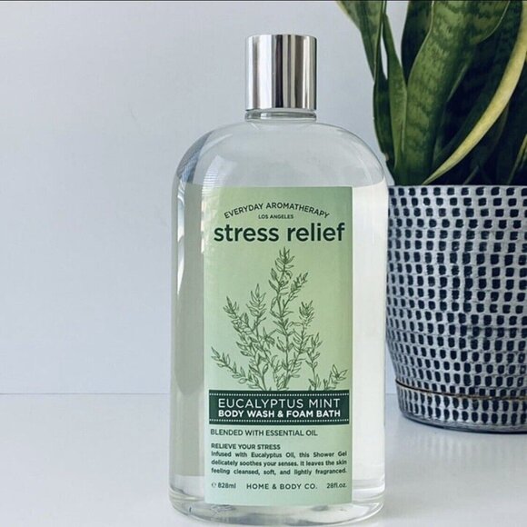 Garden & Aromas ~ Eucalyptus Sage Hand Soap with Essential Oil 21.5 oz - Picture 1 of 3